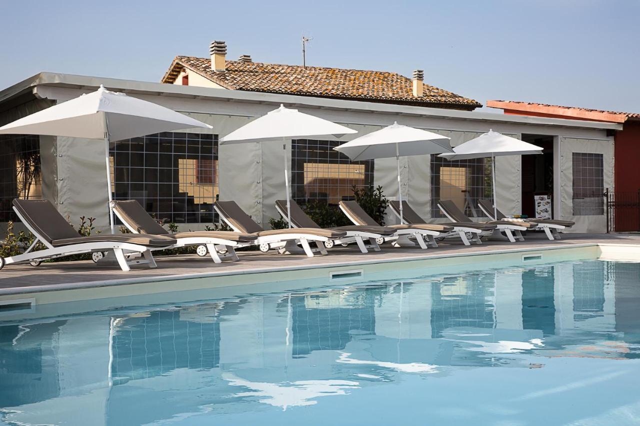Agriturismo Le Capannacce 우르바니아 외부 사진