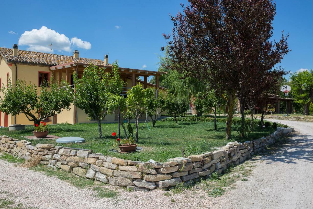 Agriturismo Le Capannacce 우르바니아 외부 사진