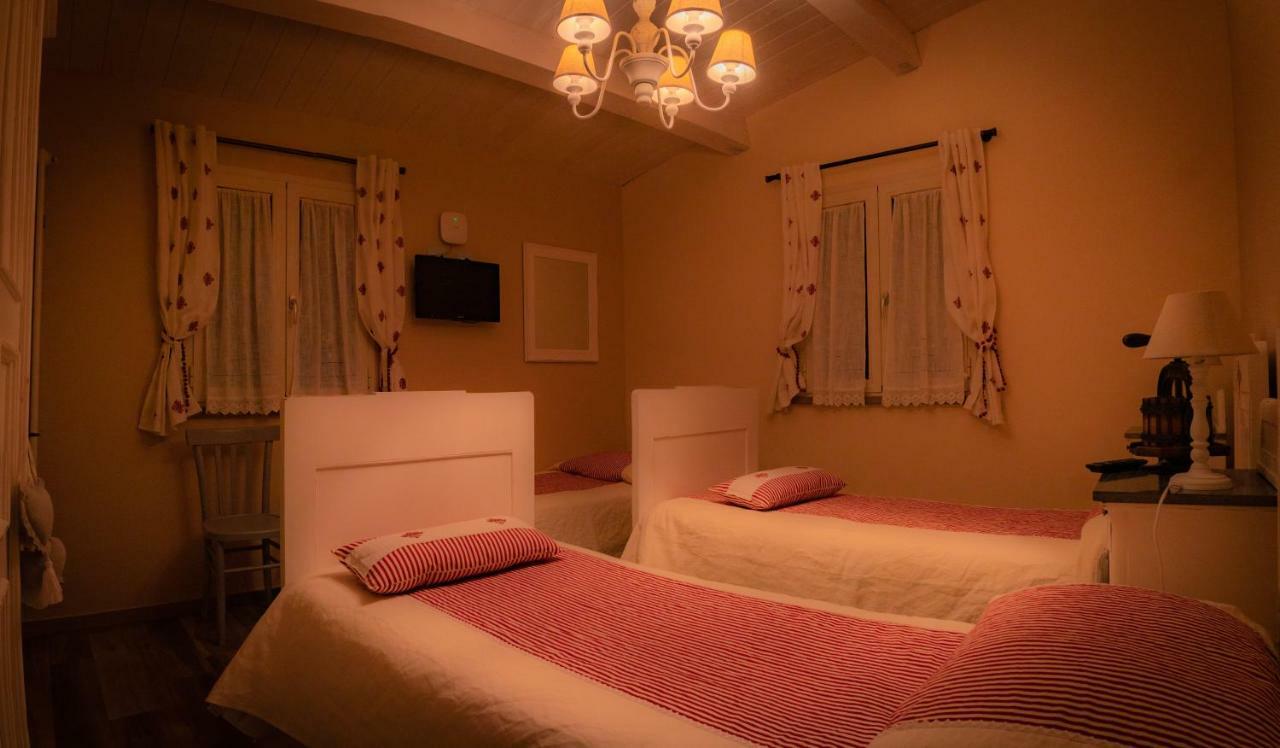 Agriturismo Le Capannacce 우르바니아 외부 사진